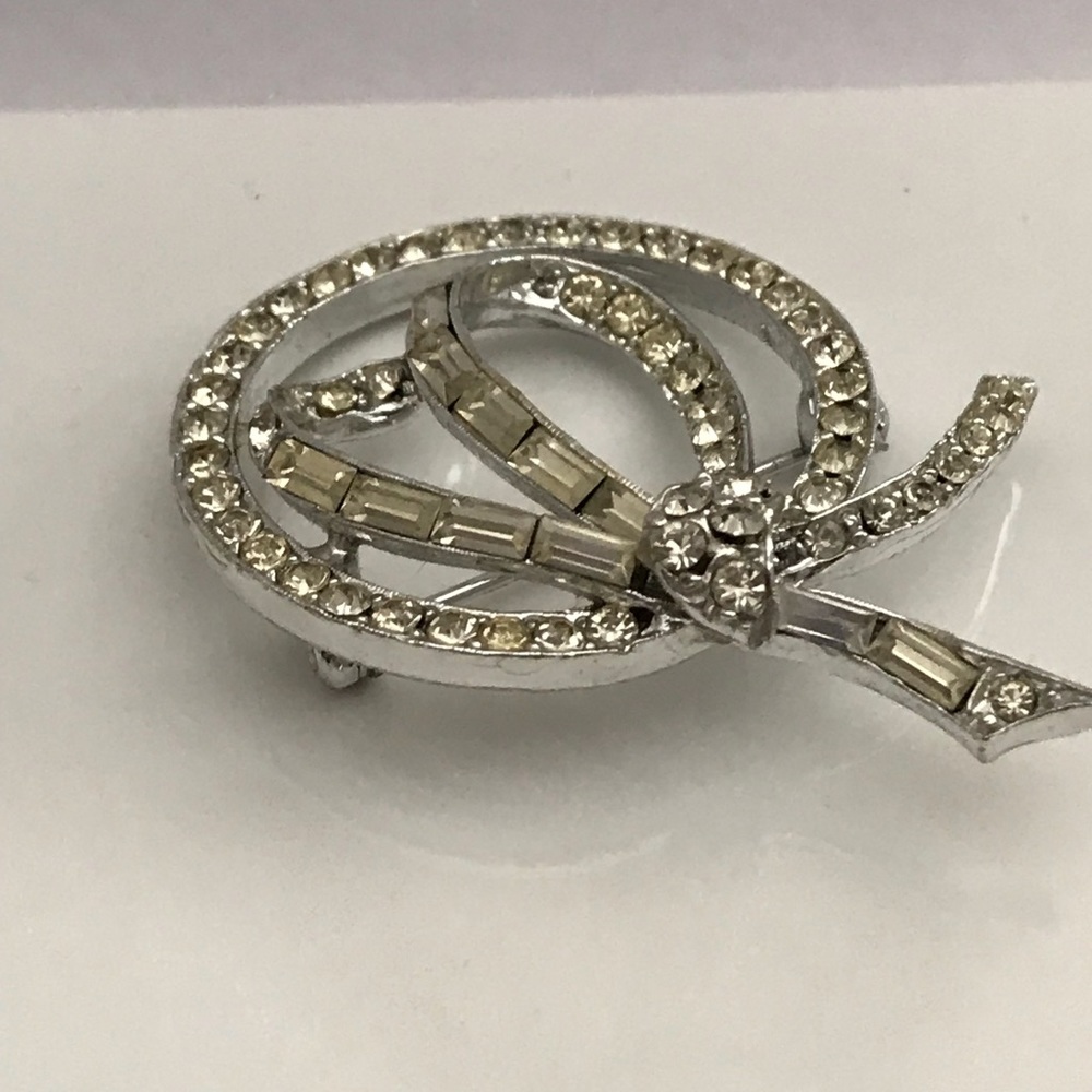 Pell Rhinestone Brooch - Picture 4 of 9
